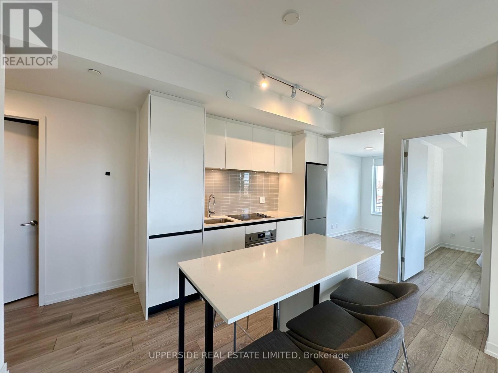 C504 - 8 Beverley Glen Boulevard, Vaughan, Ontario L6A 0M6 - Photo 5 - N12746634