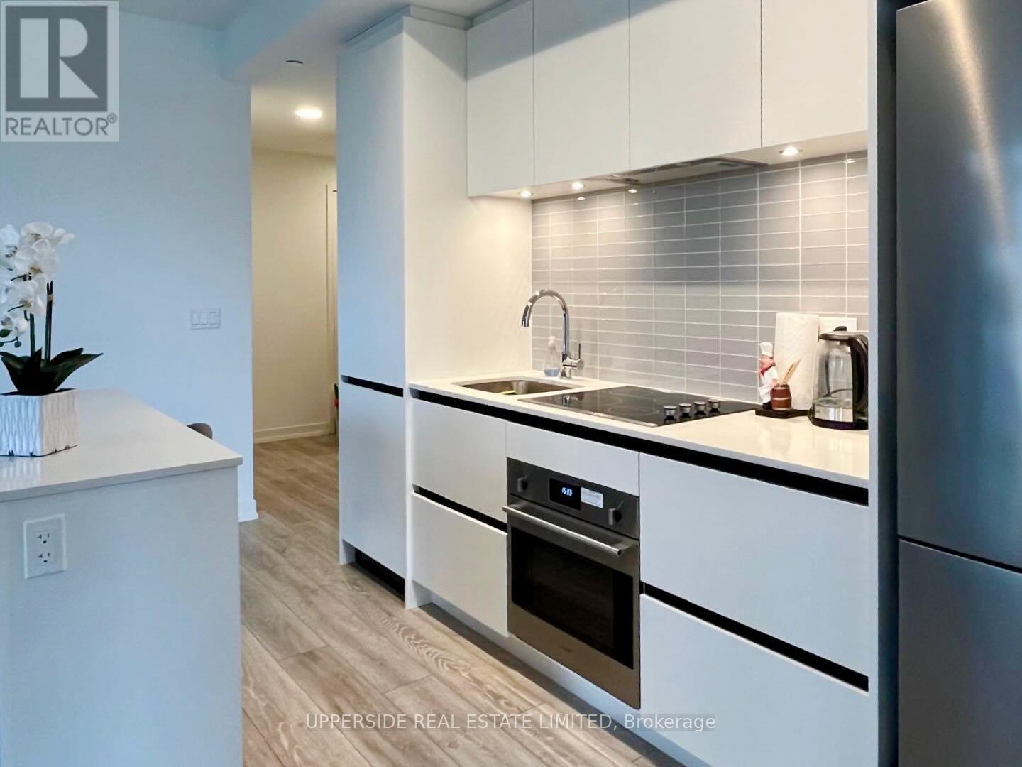 C504 - 8 Beverley Glen Boulevard, Vaughan, Ontario L6A 0M6 - Photo 6 - N12746634