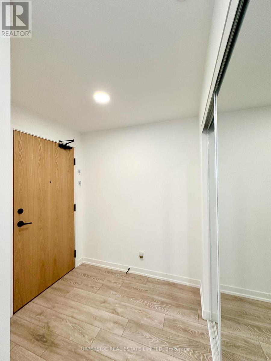 C504 - 8 Beverley Glen Boulevard, Vaughan, Ontario L6A 0M6 - Photo 8 - N12746634