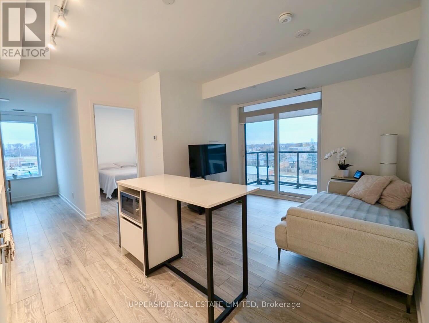 C504 - 8 Beverley Glen Boulevard, Vaughan, Ontario L6A 0M6 - Photo 7 - N12746634