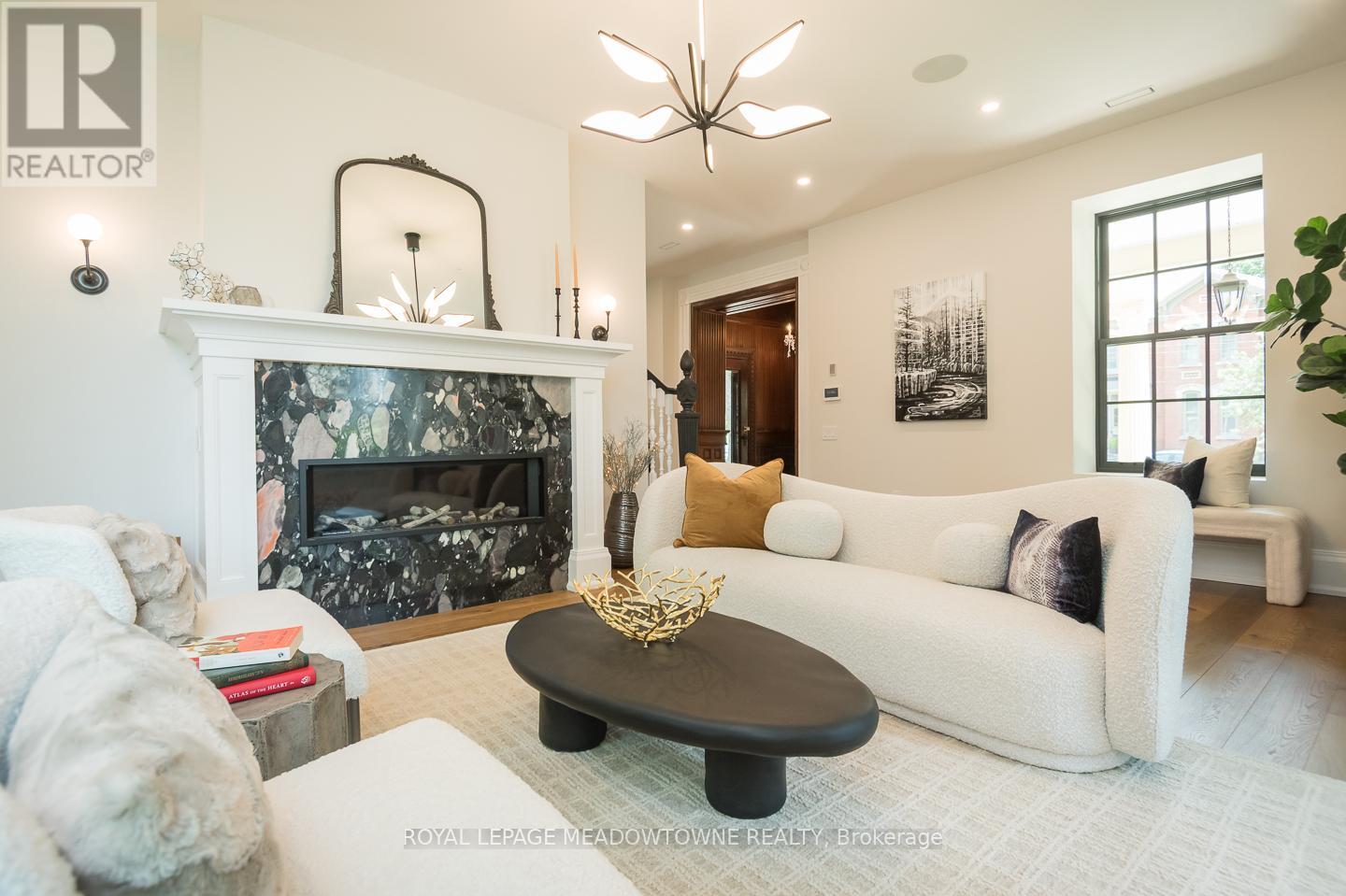 57 Victoria Street, Milton, Ontario L9T 1S6 - Photo 6 - W12887846