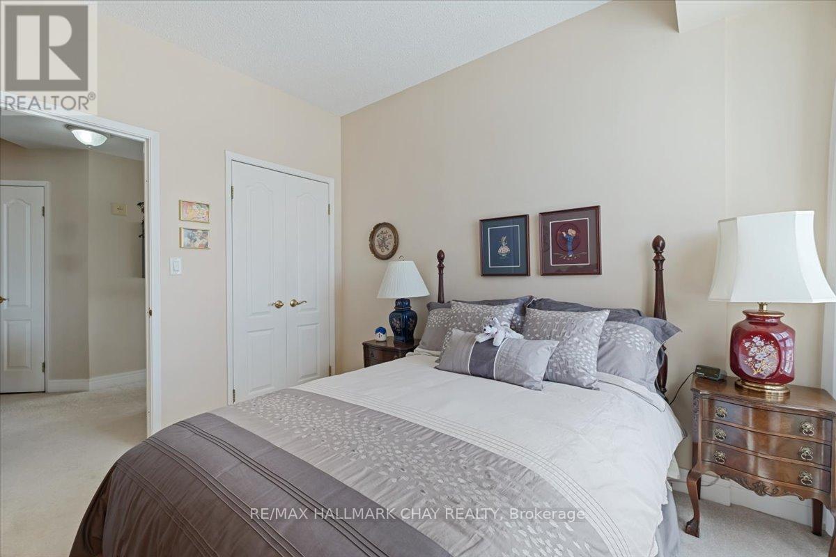 1404 - 2 Toronto Street, Barrie (City Centre), Ontario  L4N 9R2 - Photo 28 - S12889694