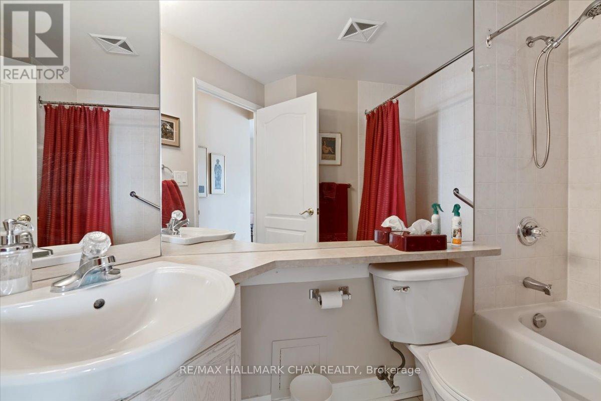 1404 - 2 Toronto Street, Barrie (City Centre), Ontario  L4N 9R2 - Photo 31 - S12889694