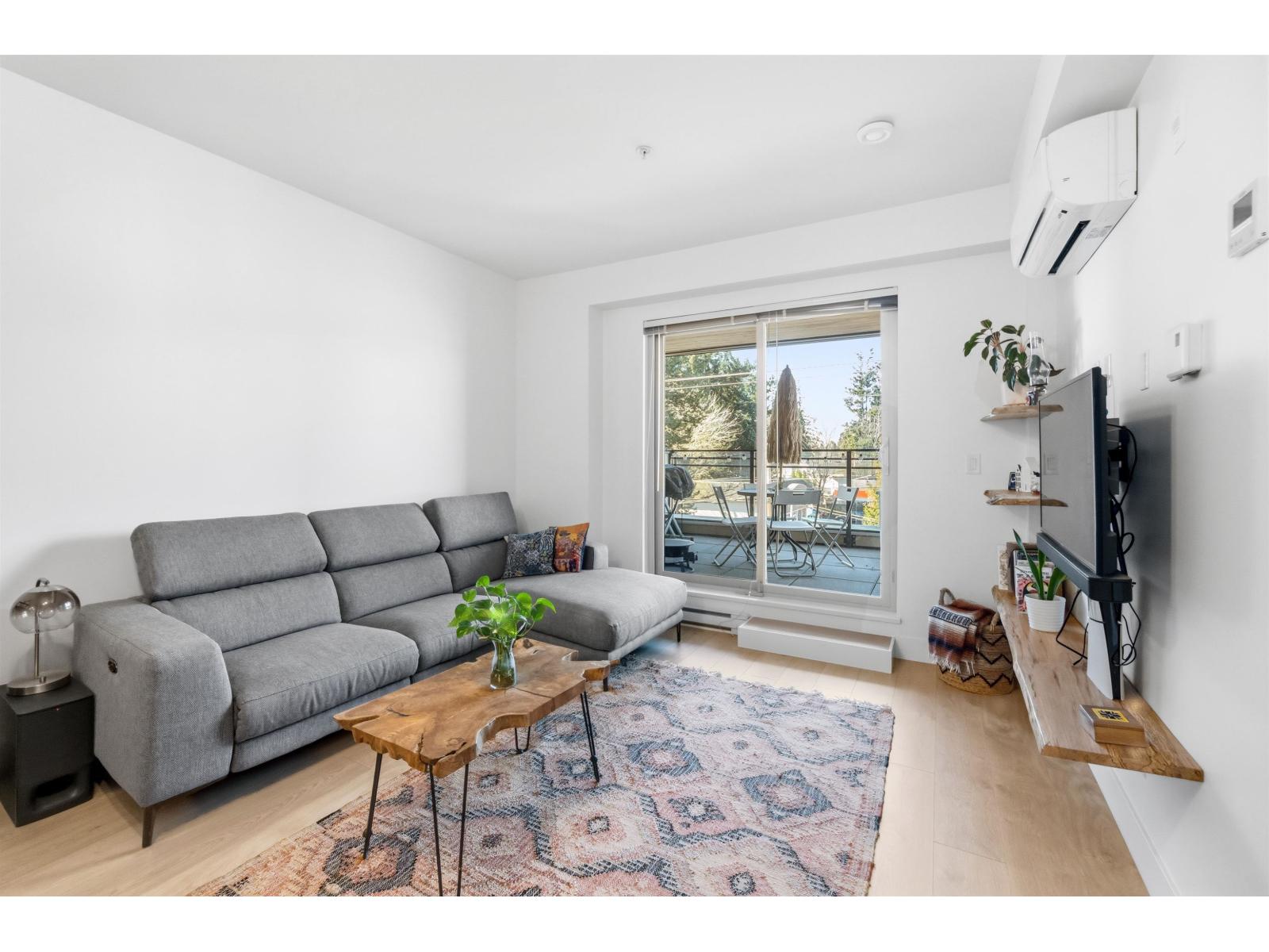 313 14022 North Bluff Road, White Rock, British Columbia  V4B 0B7 - Photo 5 - R3099682