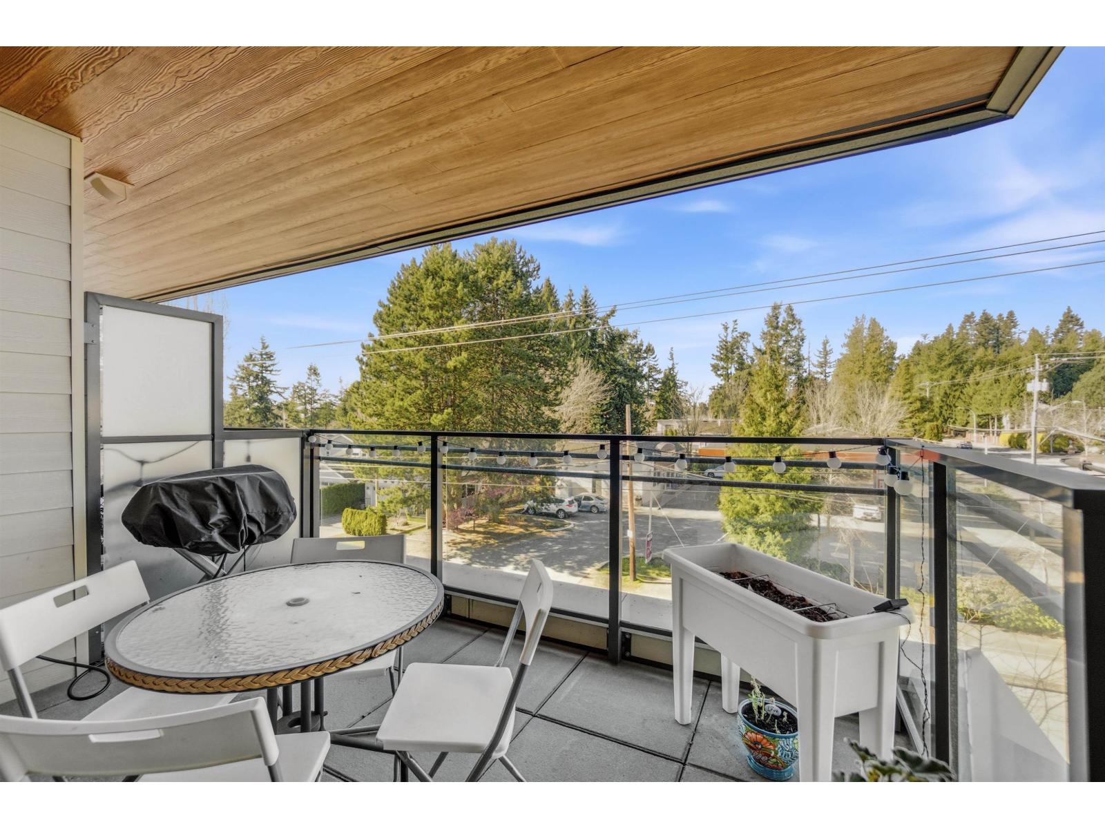 313 14022 North Bluff Road, White Rock, British Columbia  V4B 0B7 - Photo 11 - R3099682