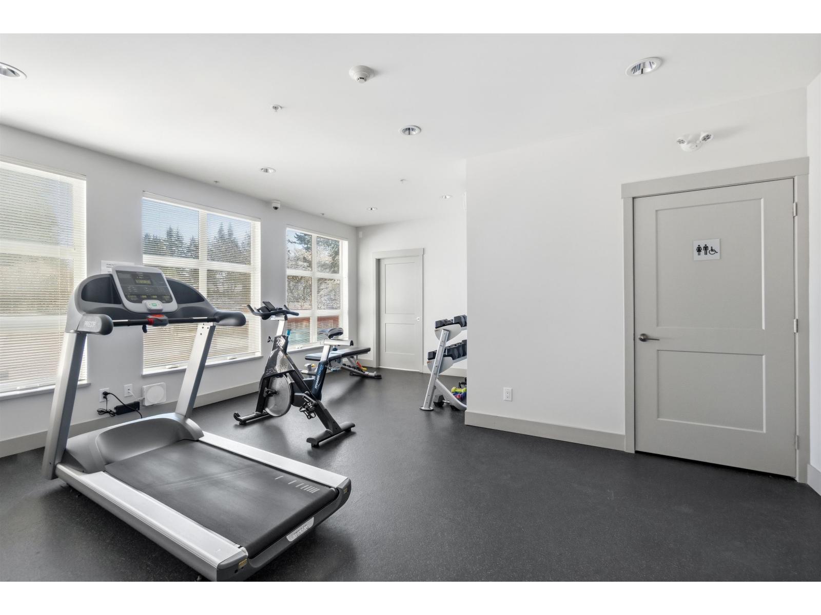 313 14022 North Bluff Road, White Rock, British Columbia  V4B 0B7 - Photo 12 - R3099682