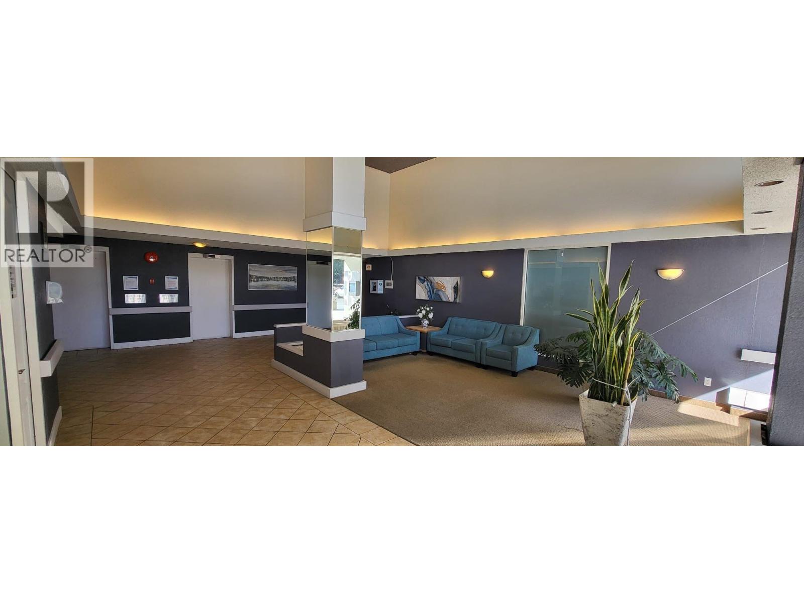 705 2012 Fullerton Avenue, North Vancouver, British Columbia  V7P 3E3 - Photo 2 - R3099895