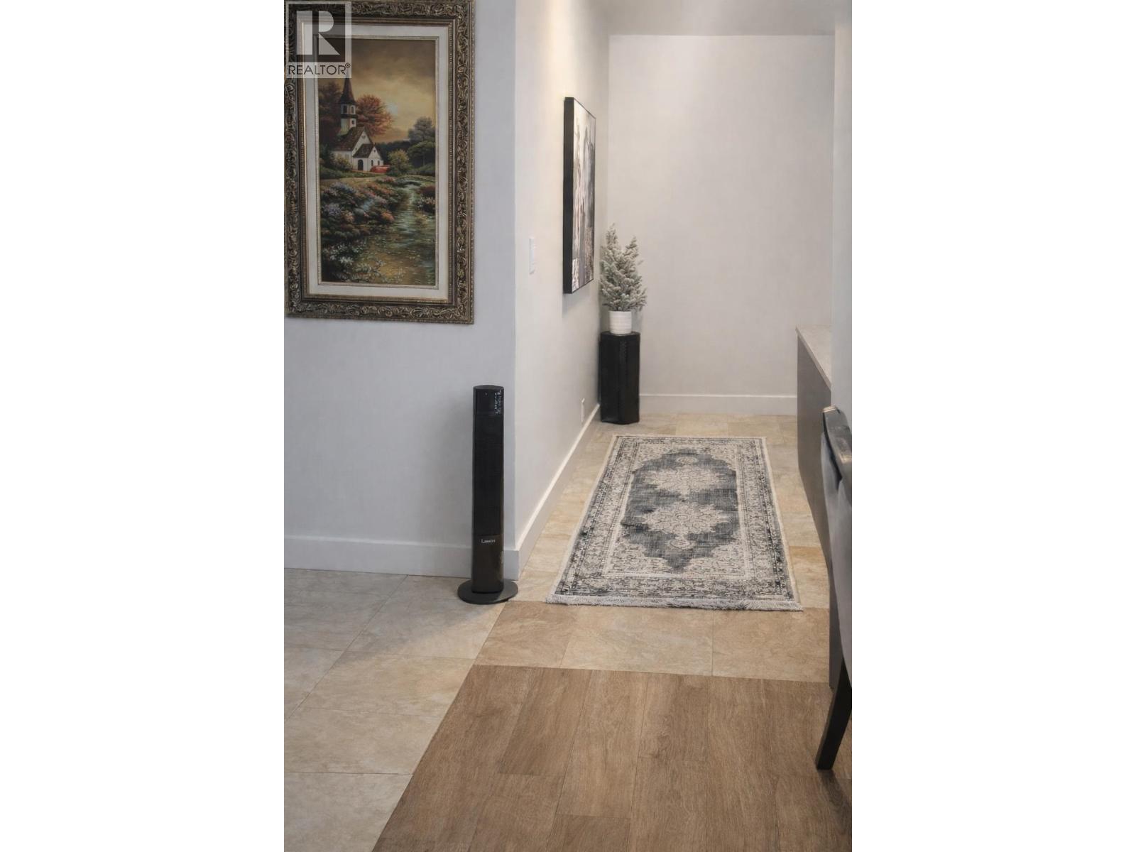 705 2012 Fullerton Avenue, North Vancouver, British Columbia  V7P 3E3 - Photo 14 - R3099895