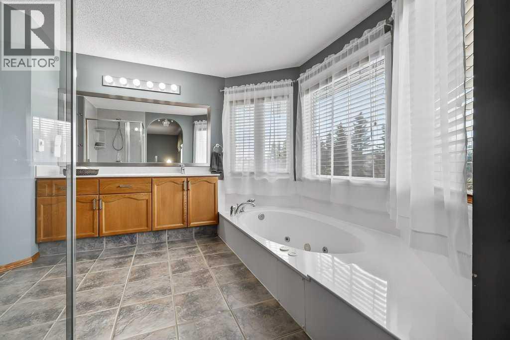 108 Hawkstone Close Nw, Calgary, Alberta  T3G 3P3 - Photo 20 - A2291513