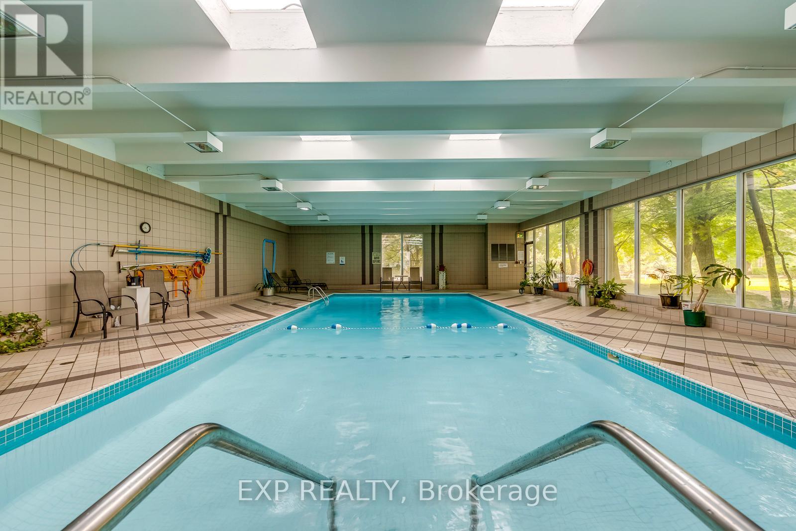 1705 - 3700 Kaneff Crescent, Mississauga, Ontario  L5A 4B8 - Photo 32 - W12889698