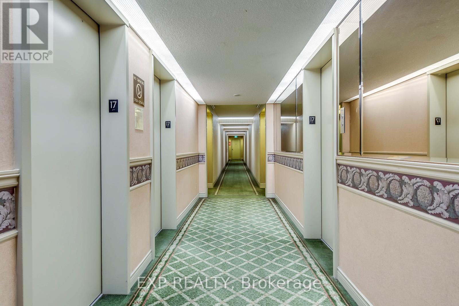 1705 - 3700 Kaneff Crescent, Mississauga, Ontario  L5A 4B8 - Photo 5 - W12889698