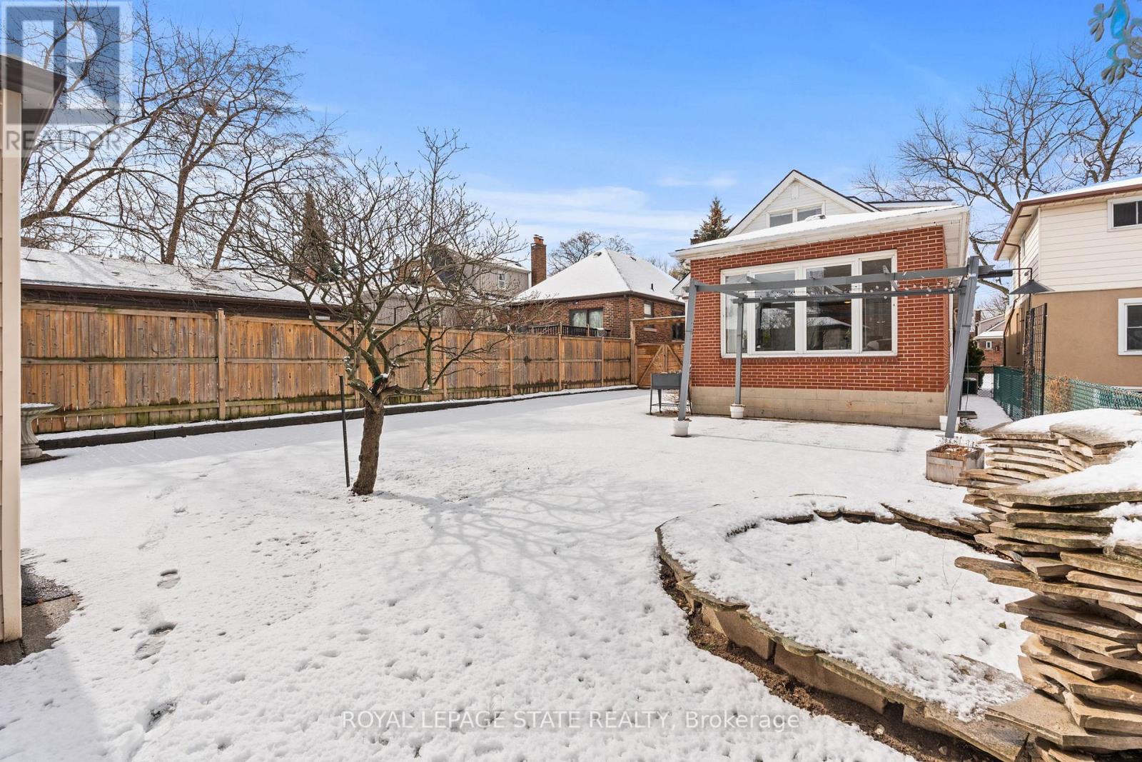 15 Millen Avenue, Hamilton, Ontario  L9A 2T5 - Photo 43 - X12889718