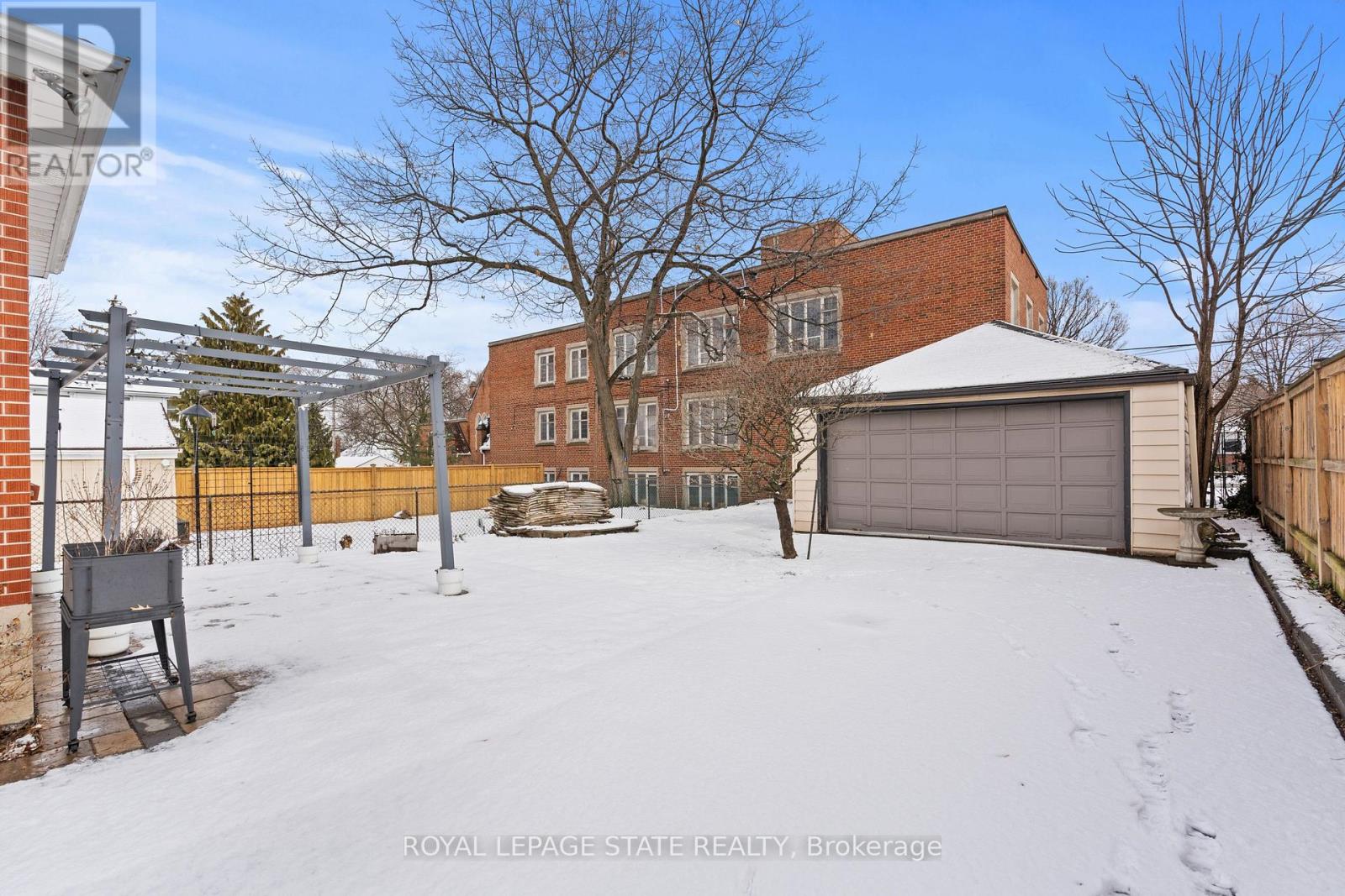 15 Millen Avenue, Hamilton, Ontario  L9A 2T5 - Photo 46 - X12889718