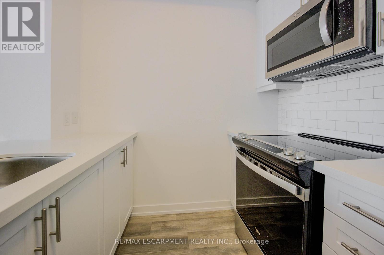 234 - 10 Mallard Trail, Hamilton, Ontario  L8B 2A7 - Photo 20 - X12889722