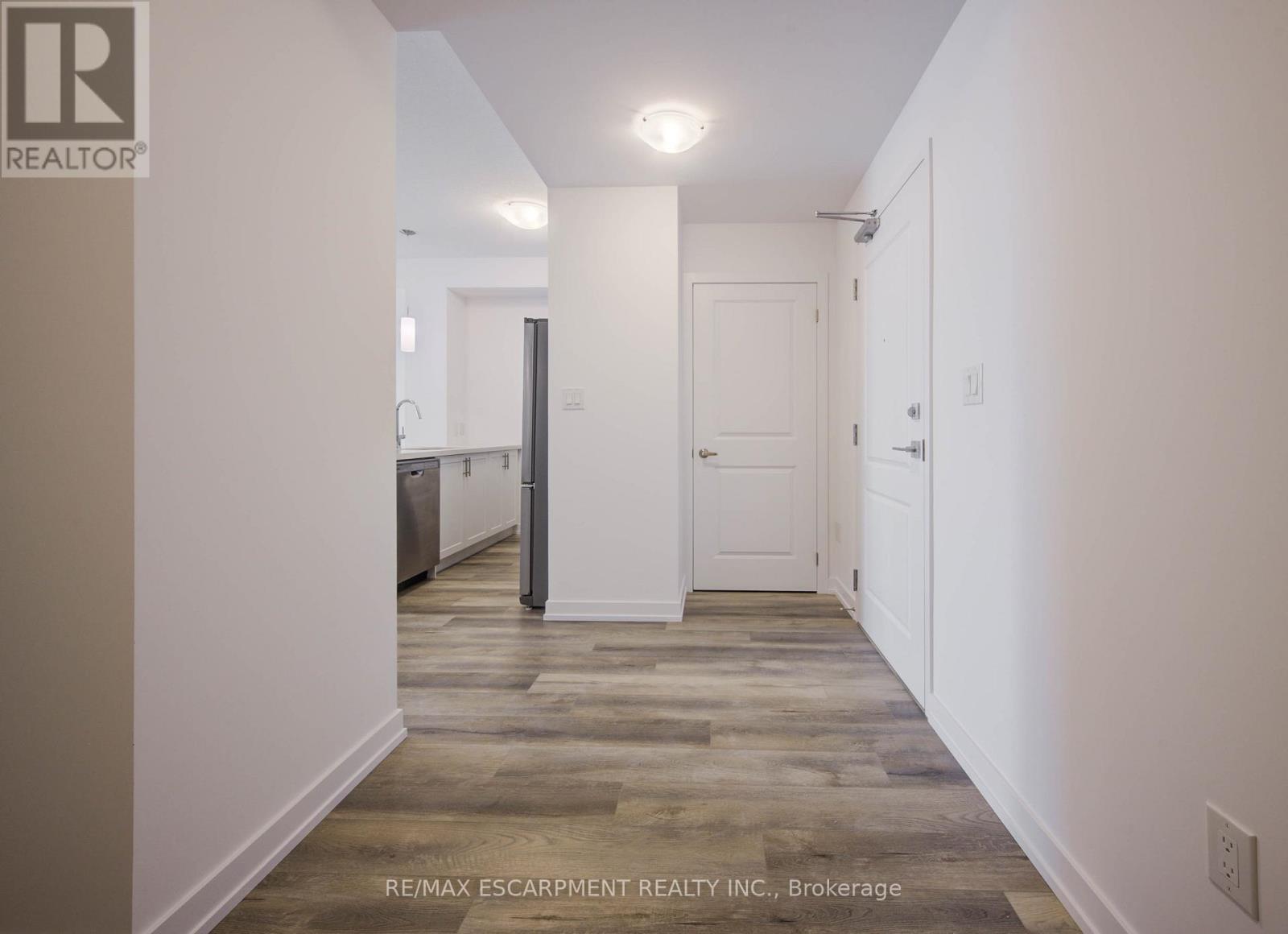 234 - 10 Mallard Trail, Hamilton, Ontario  L8B 2A7 - Photo 7 - X12889722