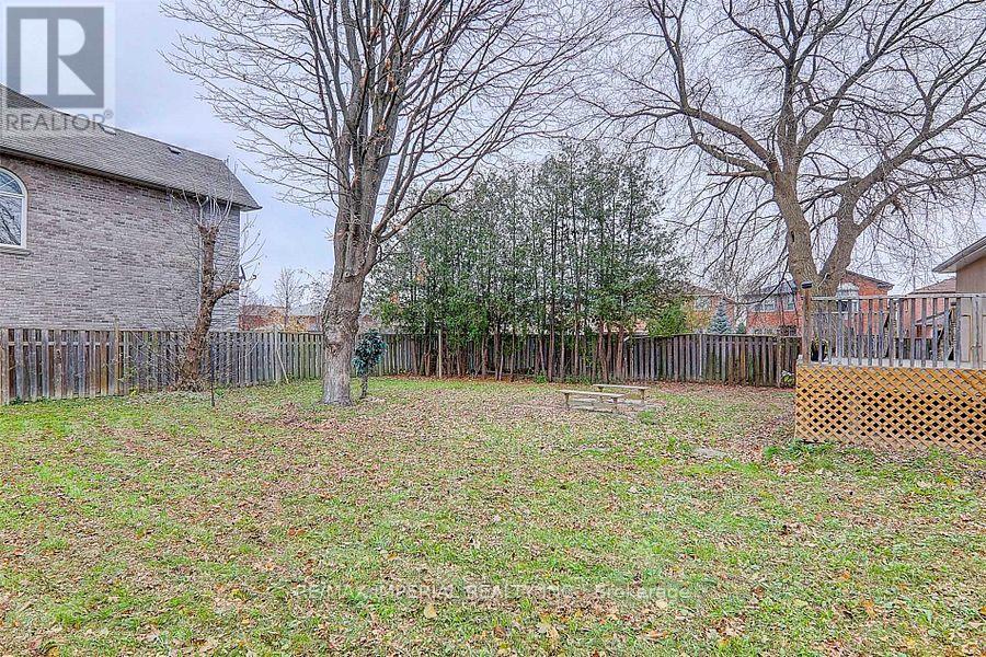 297 Ruggles Avenue, Richmond Hill (Harding), Ontario  L4C 1Y9 - Photo 8 - N12747412