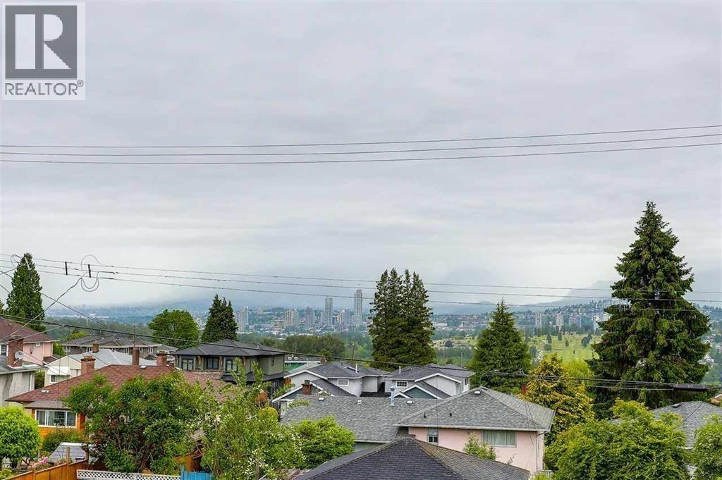 5097 Dover Street, Burnaby, British Columbia  V5H 1R4 - Photo 3 - R3100330