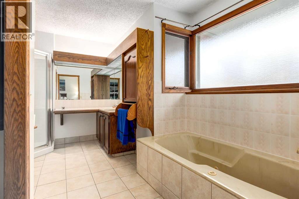 76 Sunmount Road Se, Calgary, Alberta  T2X 2M7 - Photo 18 - A2291608