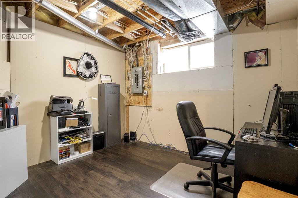 31 Ross Place, Crossfield, Alberta  T0M 0S0 - Photo 22 - A2292693