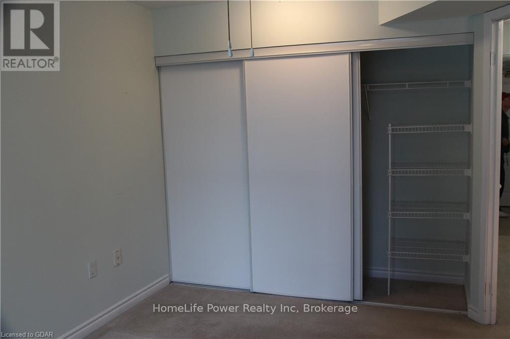 211 - 20 St George Street, Kitchener, Ontario  N2G 2S7 - Photo 20 - X12889740