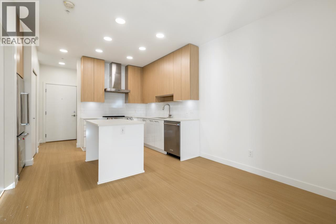 215 5460 Broadway, Burnaby, British Columbia  V5B 0B4 - Photo 6 - R3100229