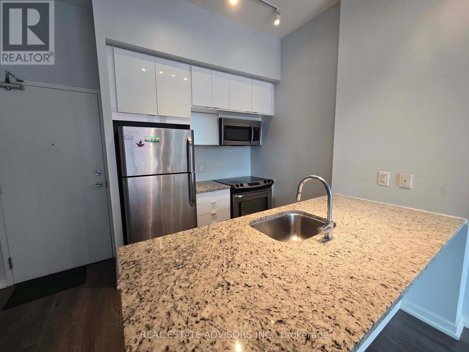 109 - 62 Forest Manor Road, Toronto, Ontario  M2J 0B6 - Photo 4 - C12889736