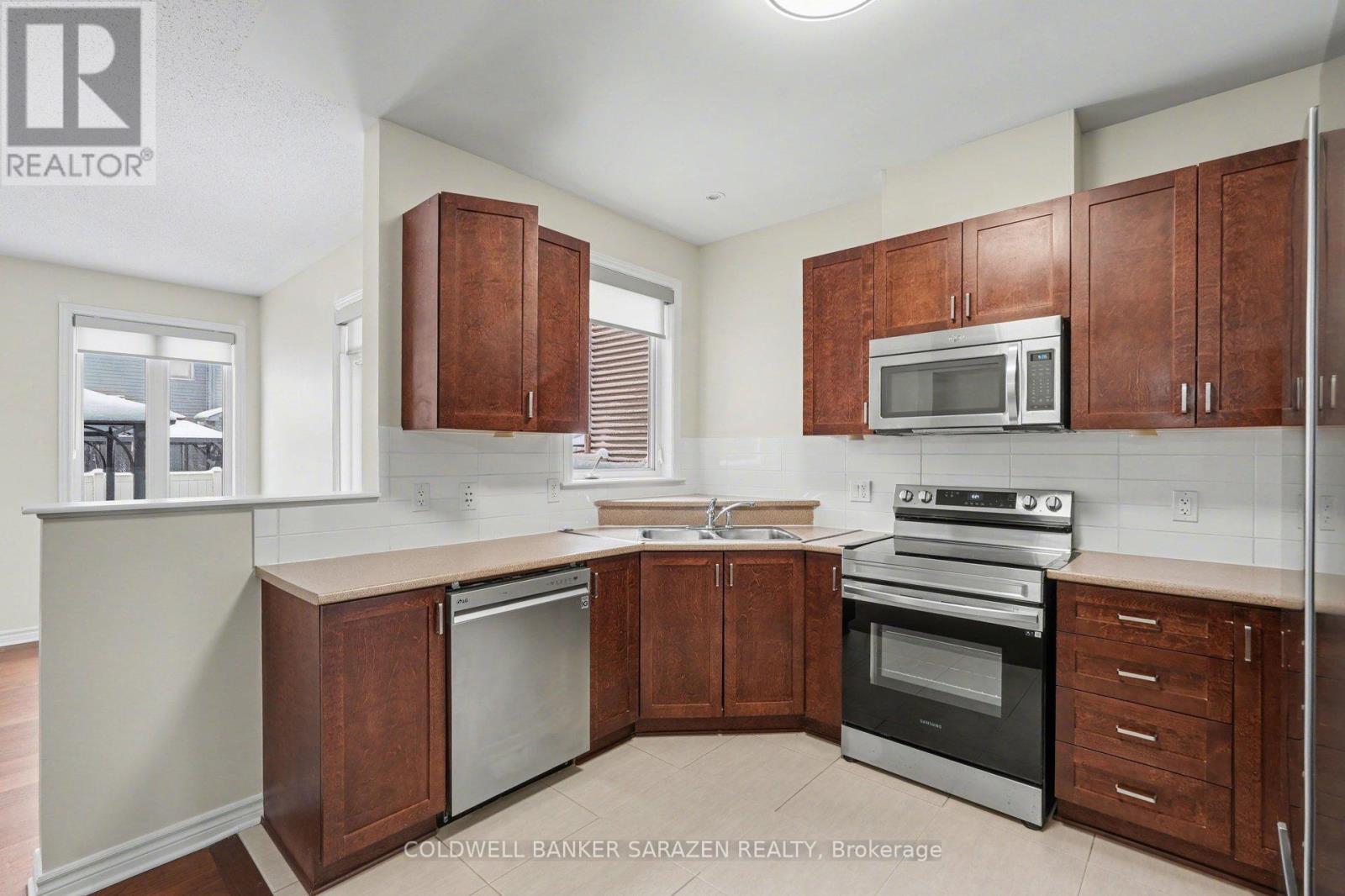 622 Moorpark Avenue, Ottawa, Ontario  K2M 0B6 - Photo 5 - X12889734