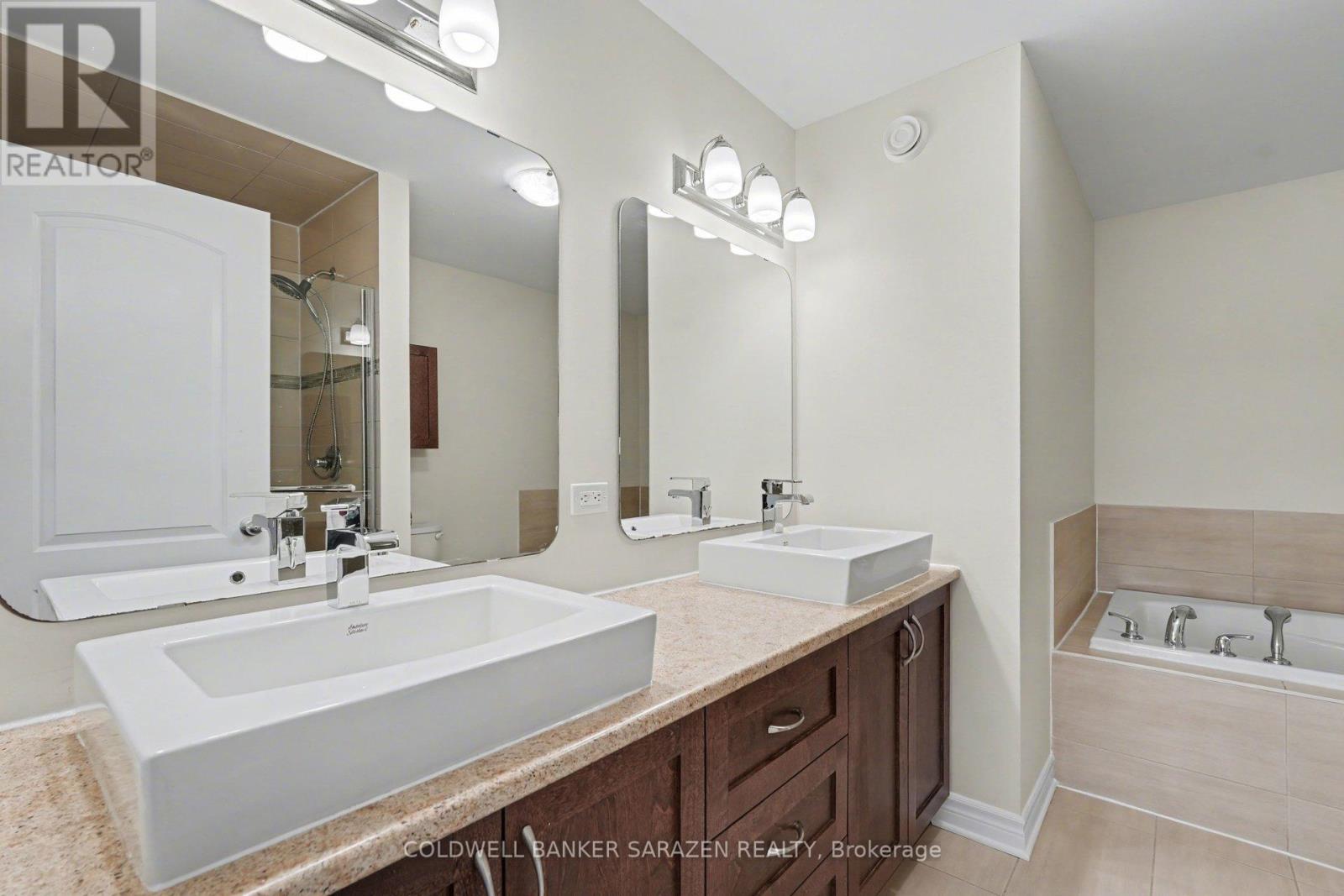 622 Moorpark Avenue, Ottawa, Ontario  K2M 0B6 - Photo 9 - X12889734