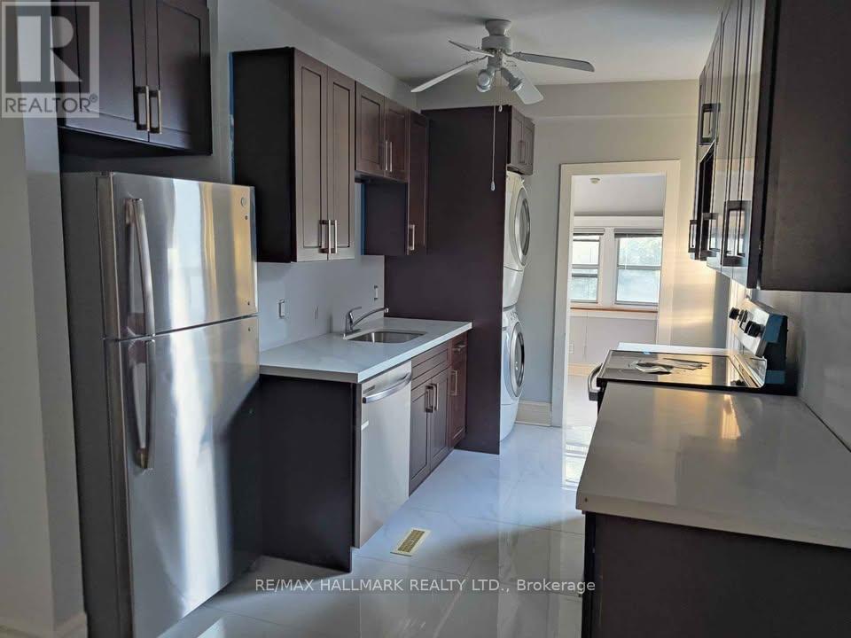 372 WOODBINE AVENUE, Toronto, Ontario