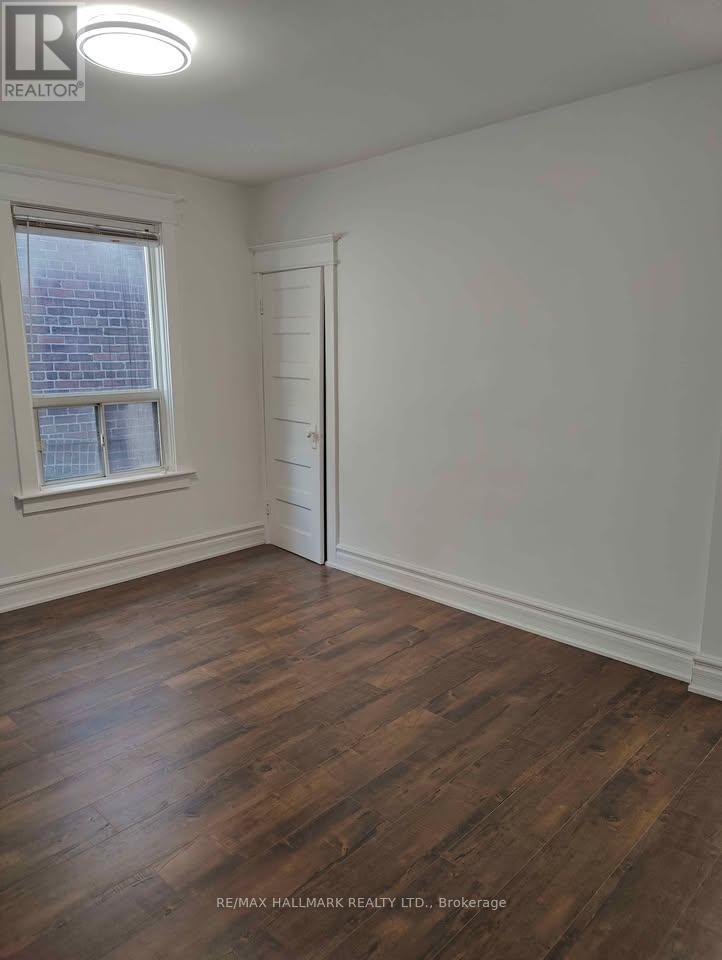 372 Woodbine Avenue, Toronto, Ontario  M4L 3P6 - Photo 4 - E12889756