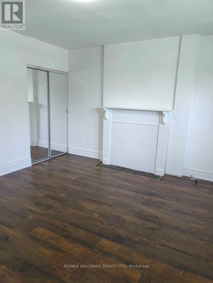 372 Woodbine Avenue, Toronto, Ontario  M4L 3P6 - Photo 7 - E12889756