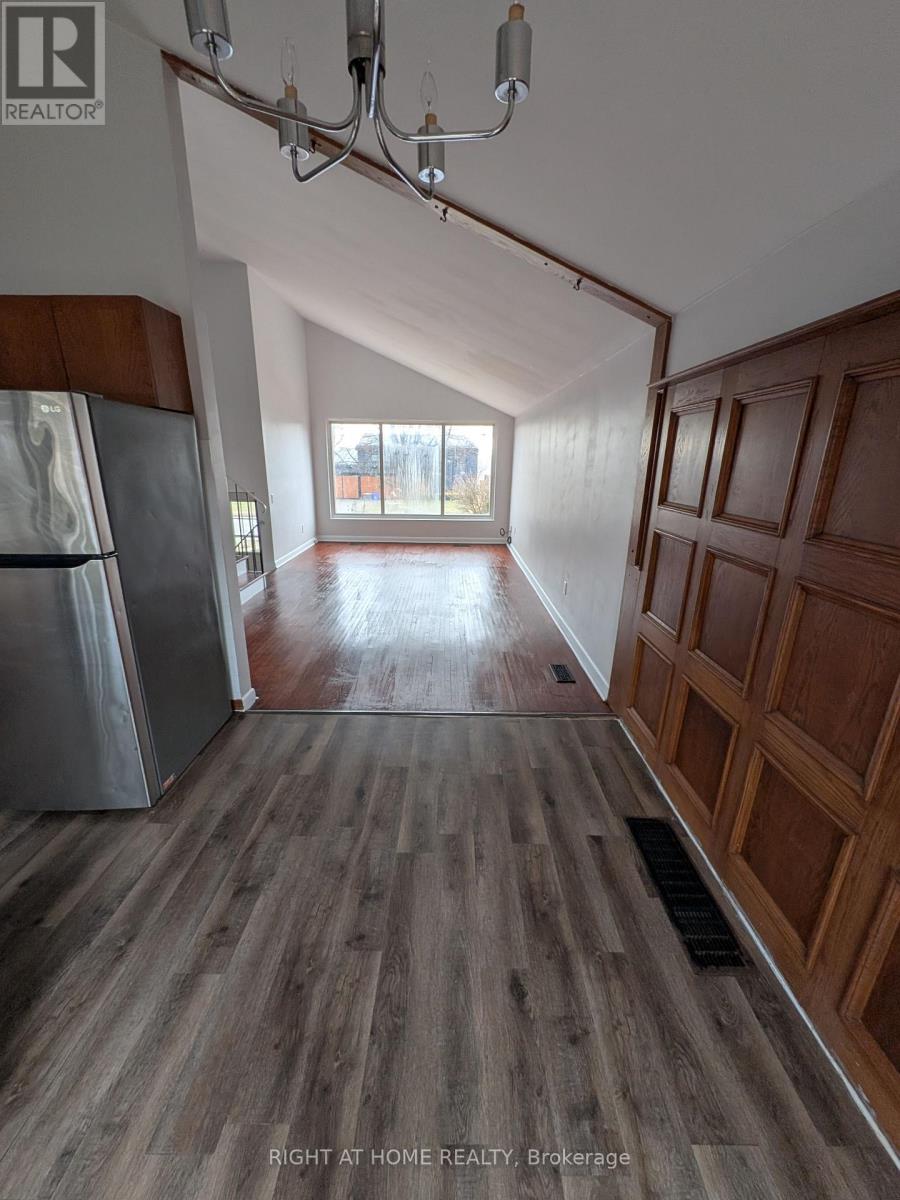 740 Stone Street, Oshawa, Ontario  L1J 1A6 - Photo 11 - E12889776