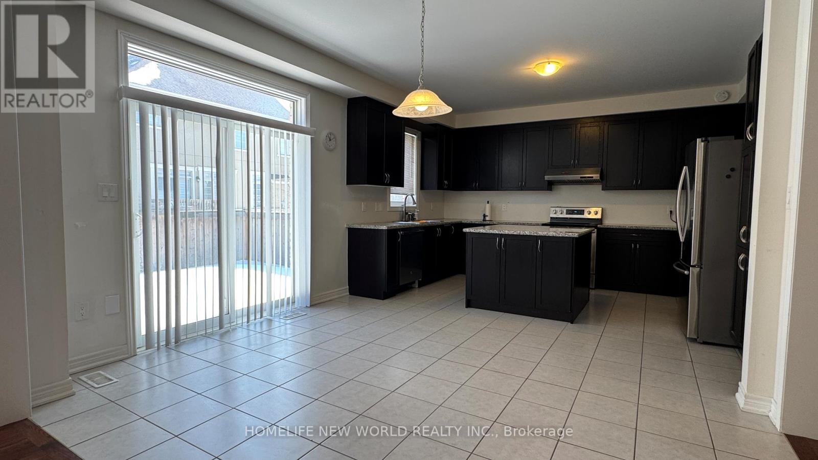 38 Roy Harper Avenue, Aurora, Ontario  L4G 0V4 - Photo 10 - N12889774