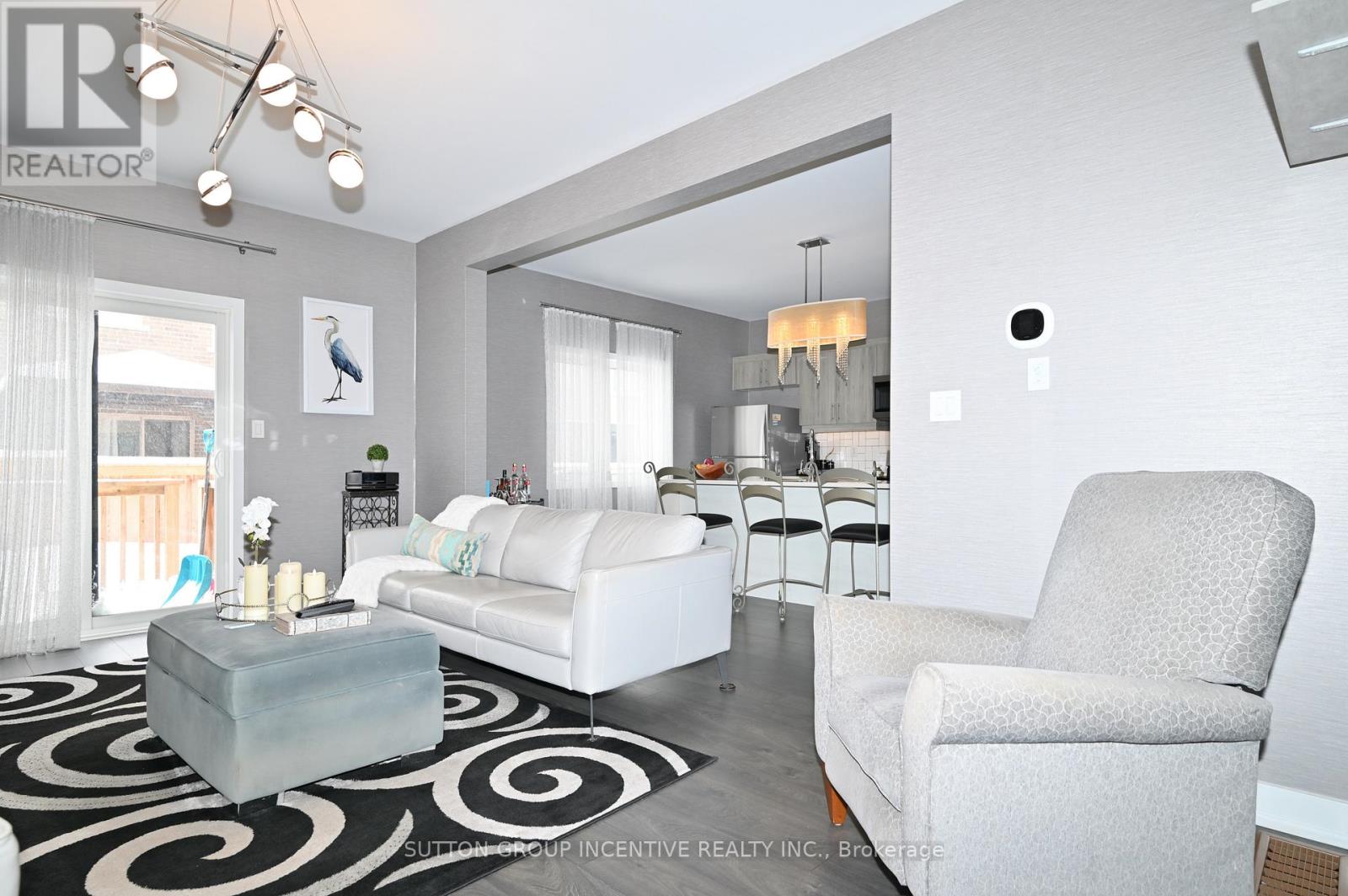 19 Mabern Street, Barrie, Ontario  L9J 0J1 - Photo 15 - S12889752