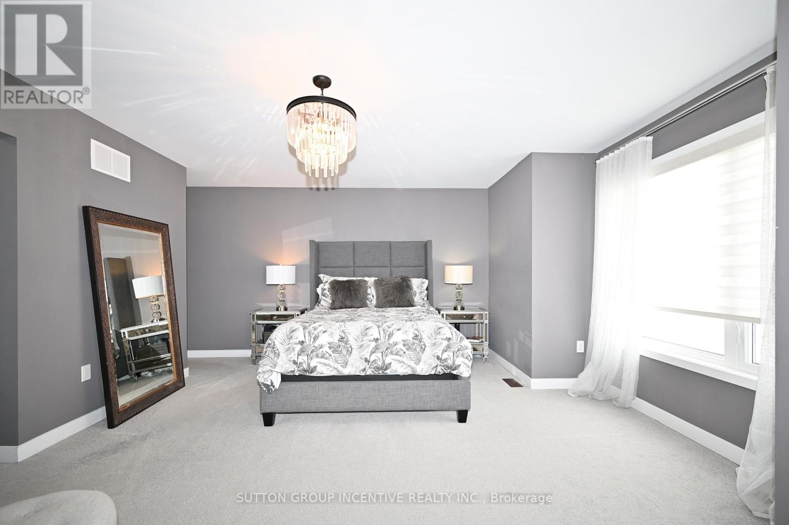 19 Mabern Street, Barrie, Ontario  L9J 0J1 - Photo 19 - S12889752