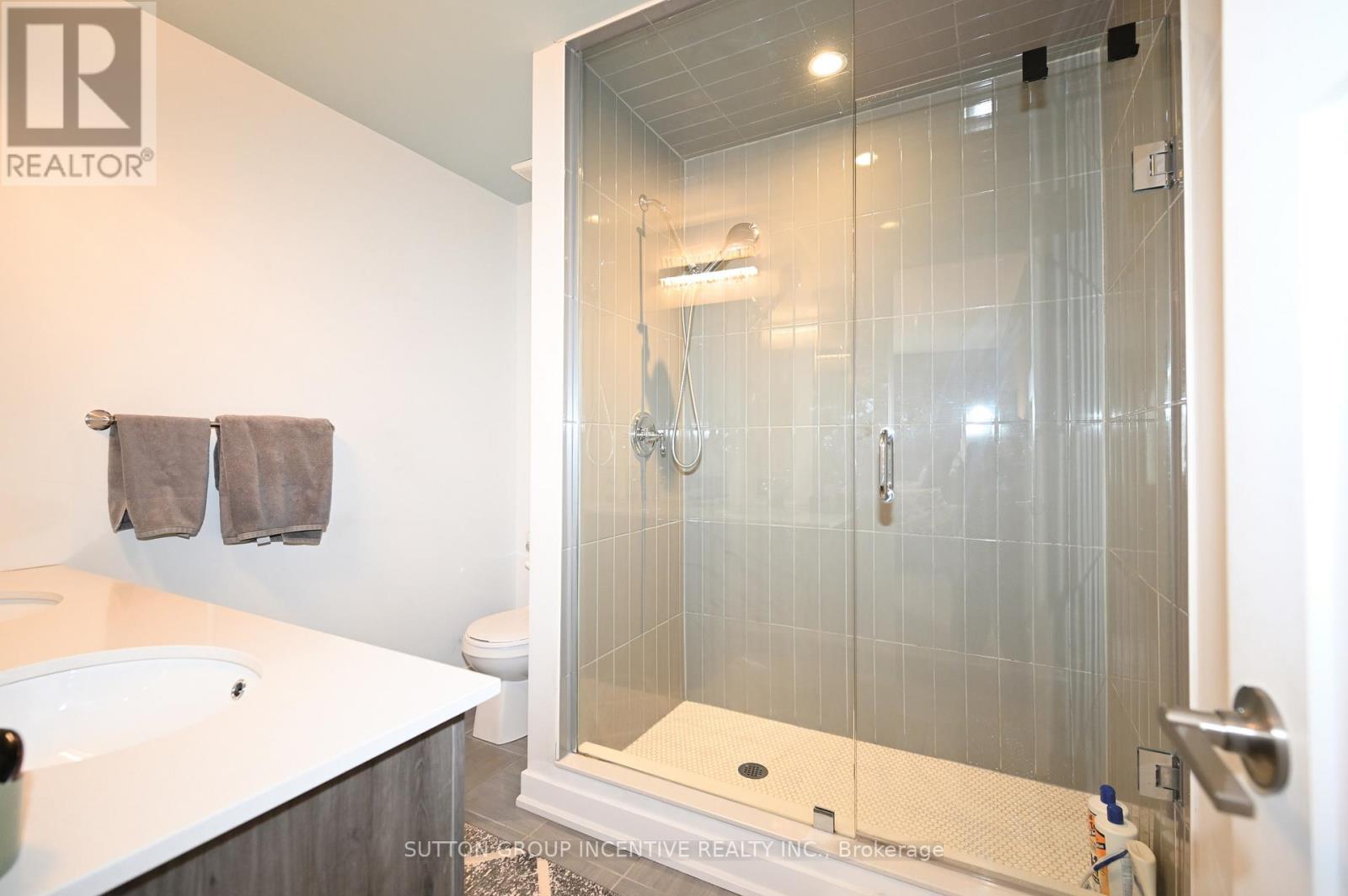 19 Mabern Street, Barrie, Ontario  L9J 0J1 - Photo 22 - S12889752