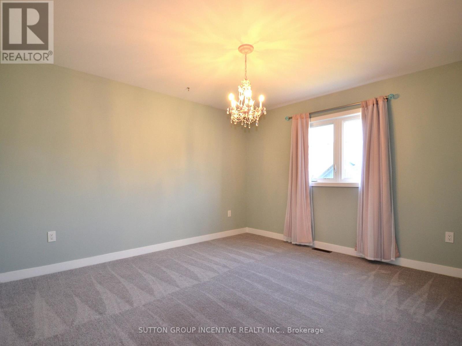 19 Mabern Street, Barrie, Ontario  L9J 0J1 - Photo 26 - S12889752