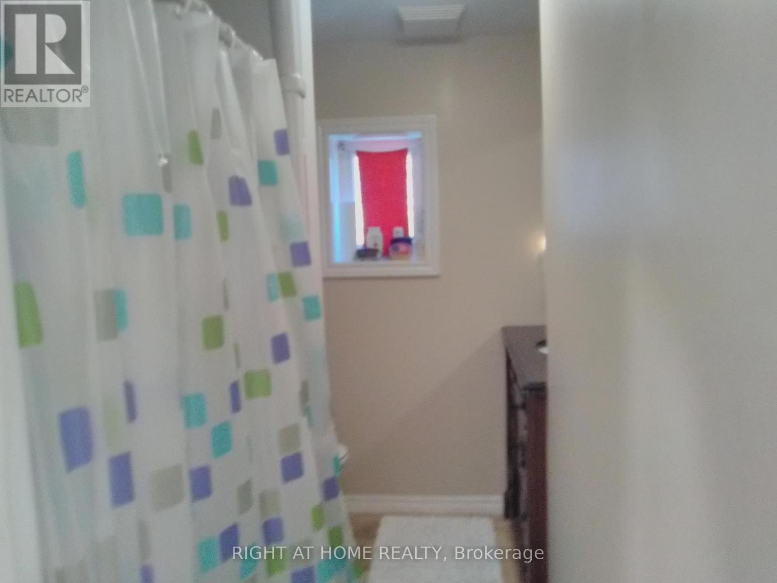 2 - 1579 Ogden Avenue, Mississauga, Ontario  L5E 2H9 - Photo 10 - W12889746