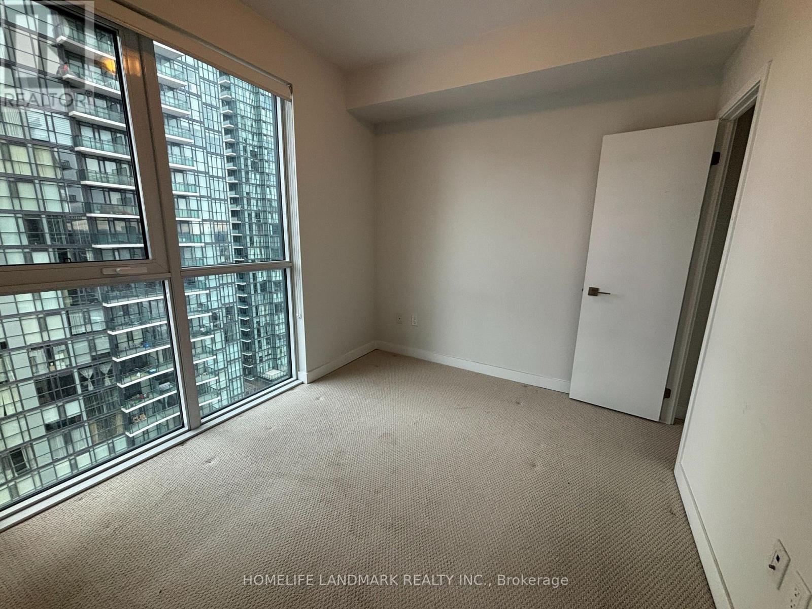 1904 - 4085 Parkside Village Drive, Mississauga, Ontario L5B 0K9 - Photo 12 - W12889758