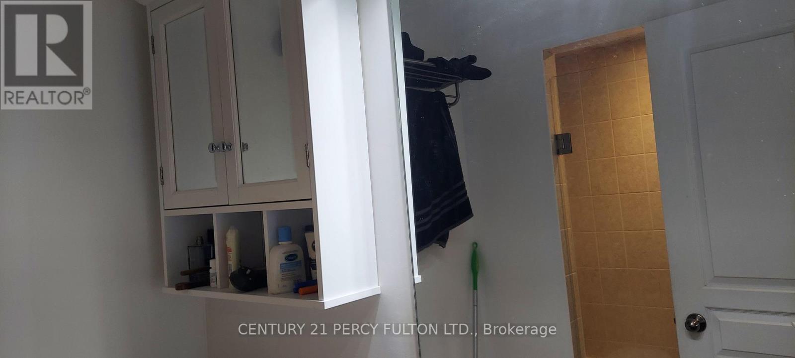 4051 Medland Drive, Burlington (Rose), Ontario  L7M 4W7 - Photo 10 - W12889766