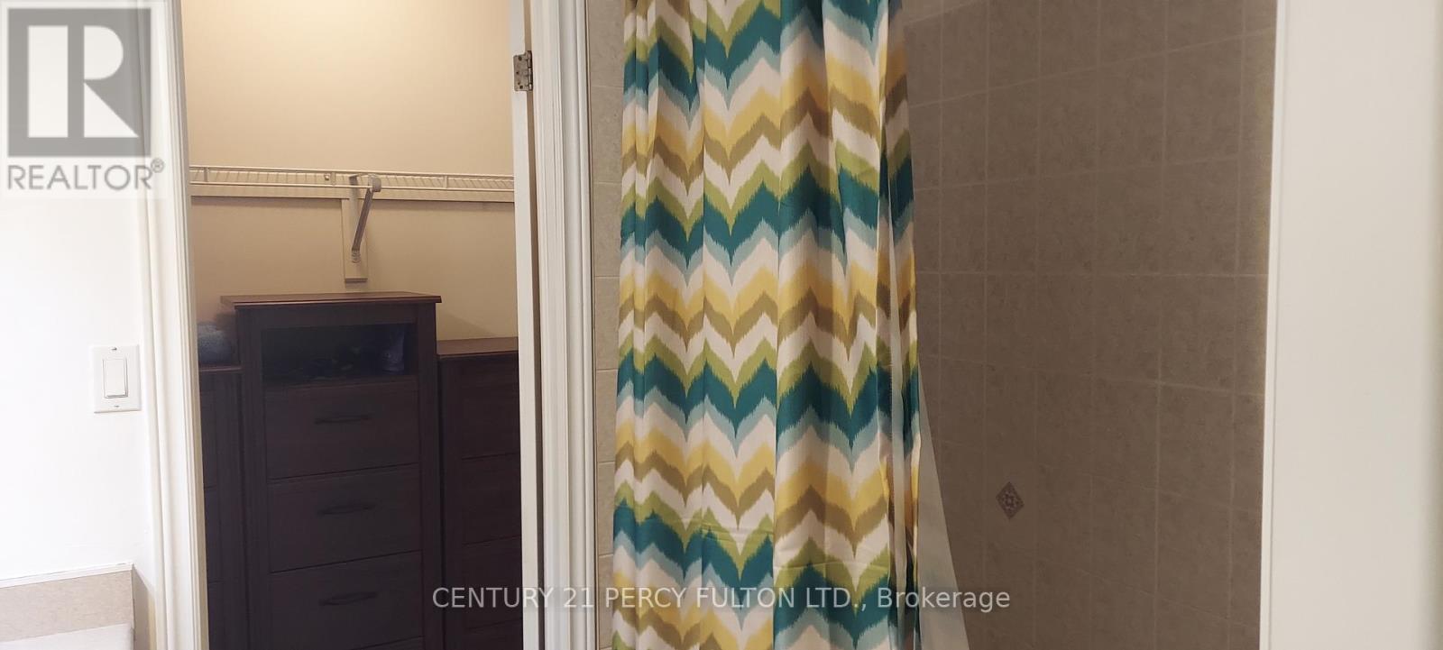 4051 Medland Drive, Burlington (Rose), Ontario  L7M 4W7 - Photo 15 - W12889766