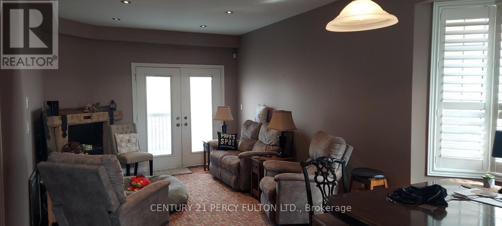 4051 Medland Drive, Burlington (Rose), Ontario  L7M 4W7 - Photo 7 - W12889766