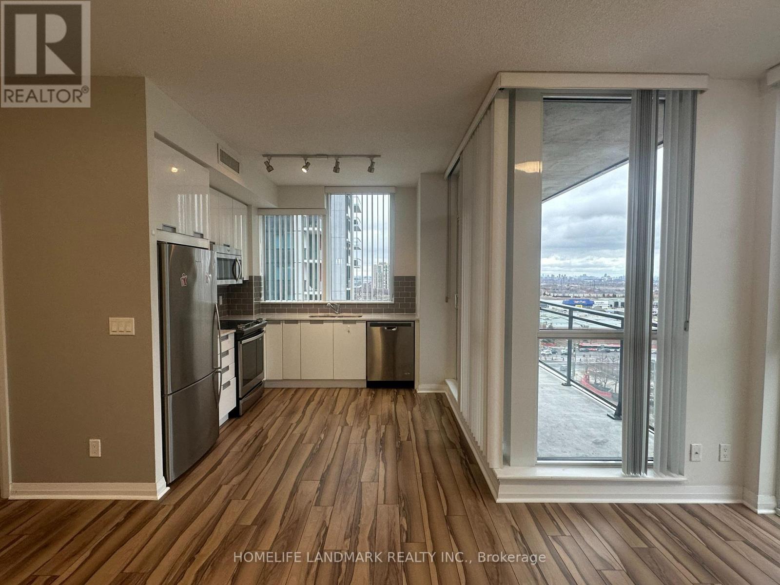 1102 - 75 Eglinton Avenue W, Mississauga, Ontario  L5R 0E5 - Photo 4 - W12889780