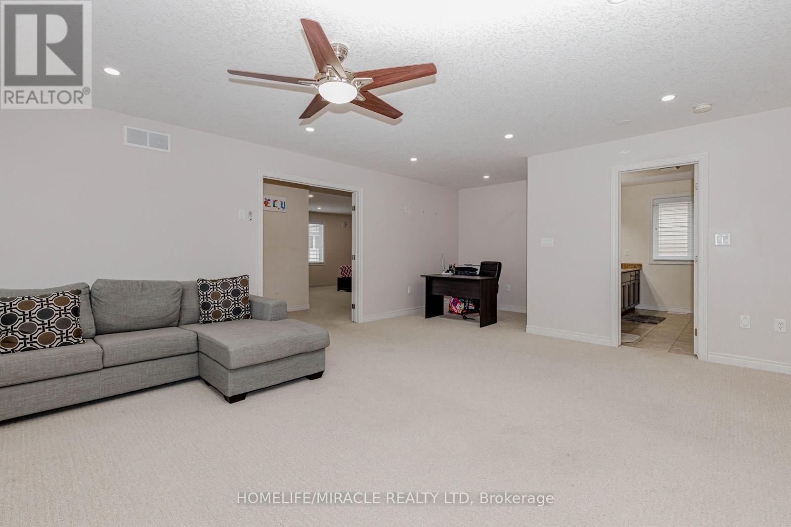 2 Doon Creek Street, Kitchener, Ontario  N2P 2R3 - Photo 30 - X12889764