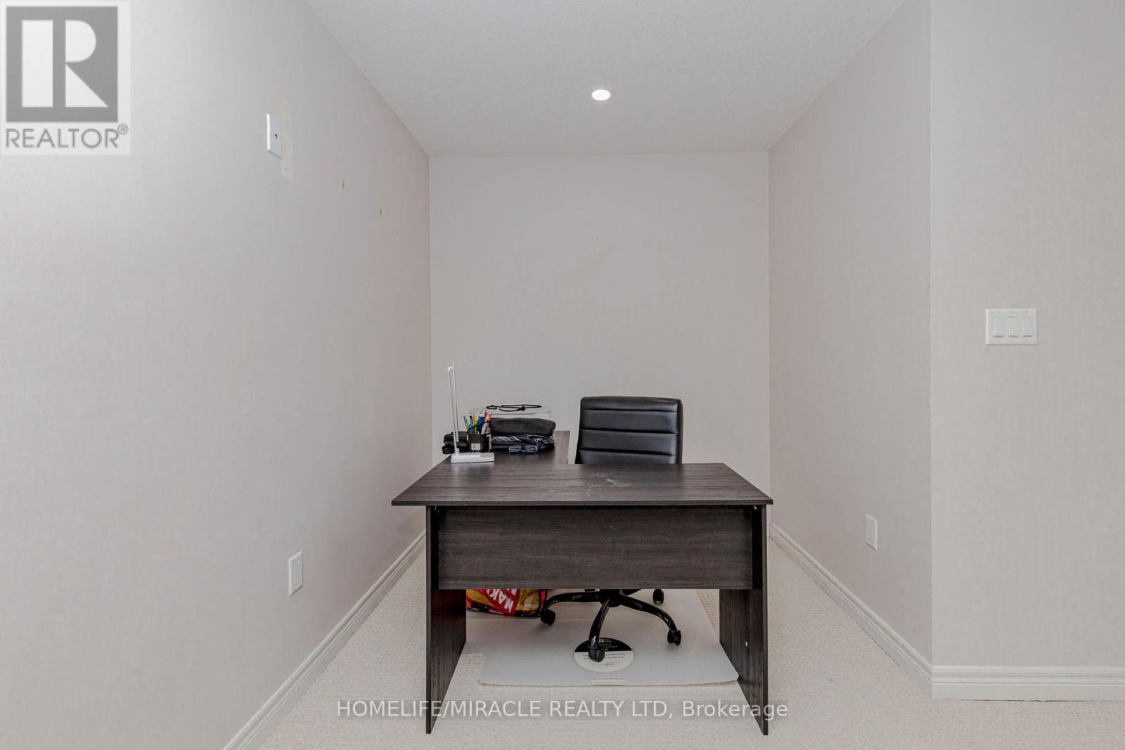 2 Doon Creek Street, Kitchener, Ontario  N2P 2R3 - Photo 32 - X12889764