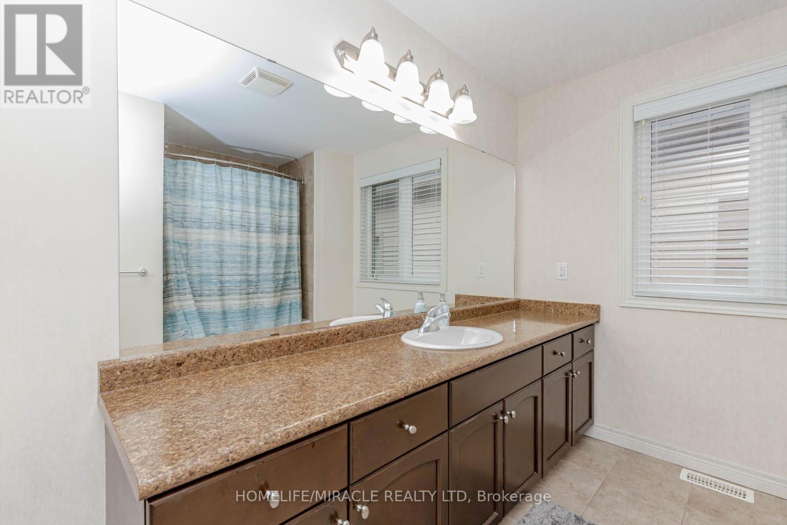 2 Doon Creek Street, Kitchener, Ontario  N2P 2R3 - Photo 42 - X12889764