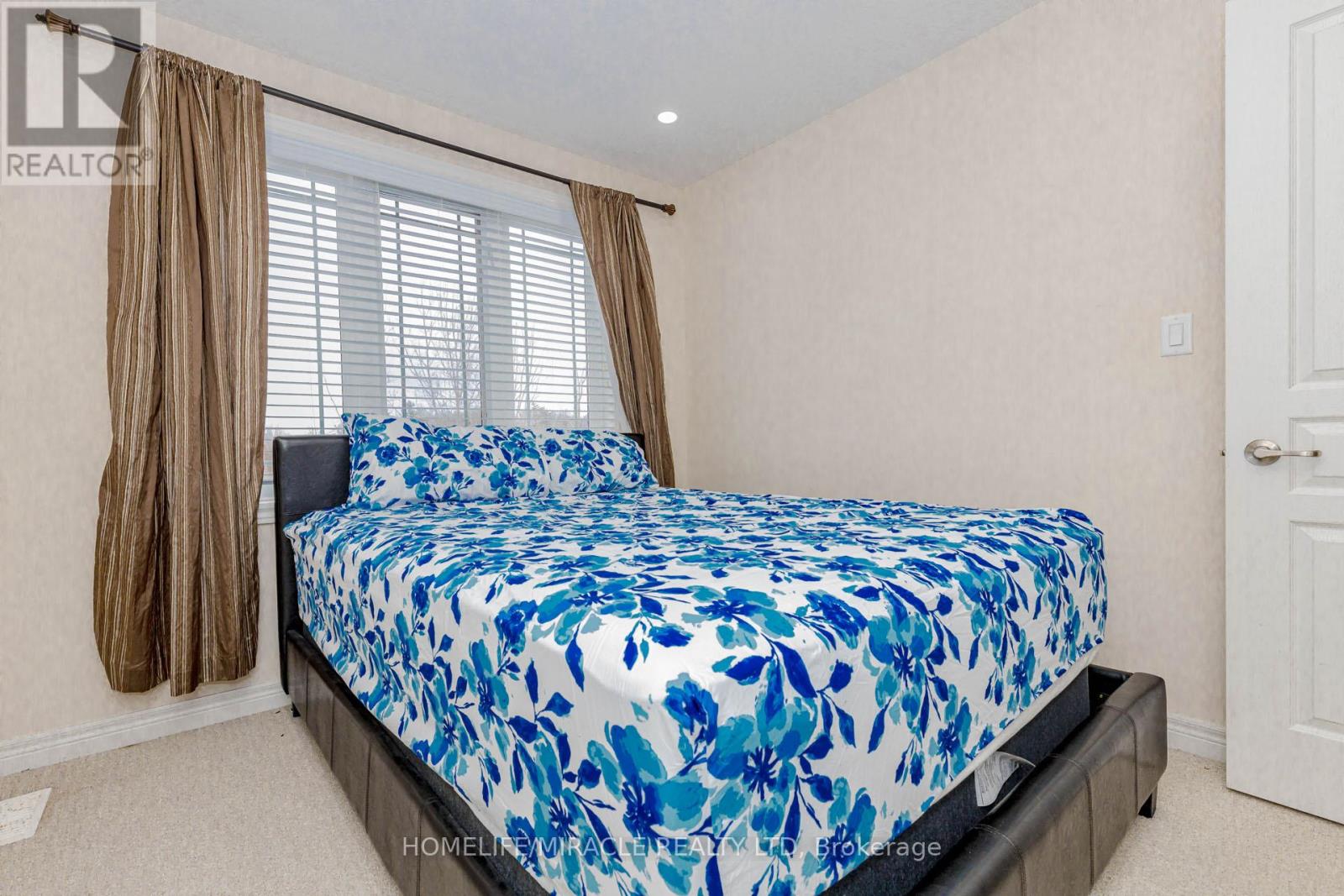 2 Doon Creek Street, Kitchener, Ontario  N2P 2R3 - Photo 43 - X12889764