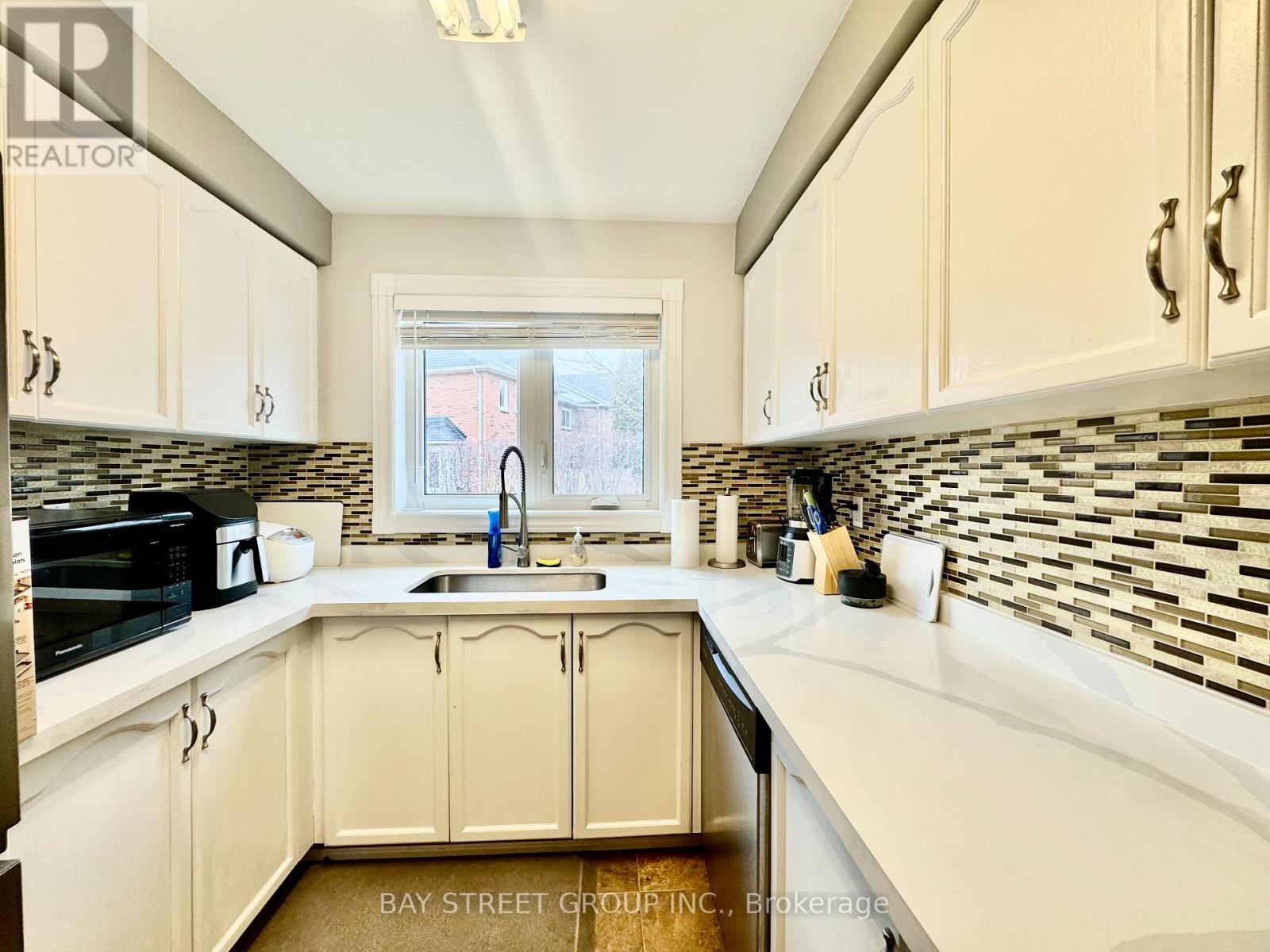 38a Upper - 5940 Glen Erin Drive, Mississauga (Central Erin Mills), Ontario  L5M 5W9 - Photo 9 - W12885930