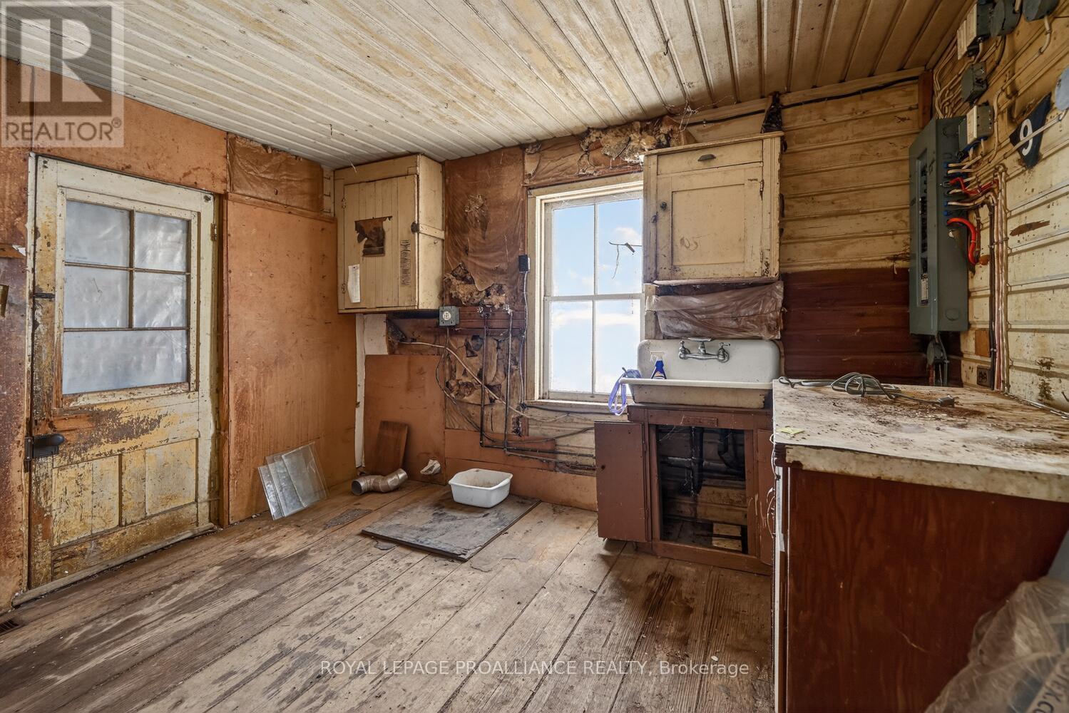 5 Water Street, North Grenville, Ontario  K0G 1S0 - Photo 12 - X12889790