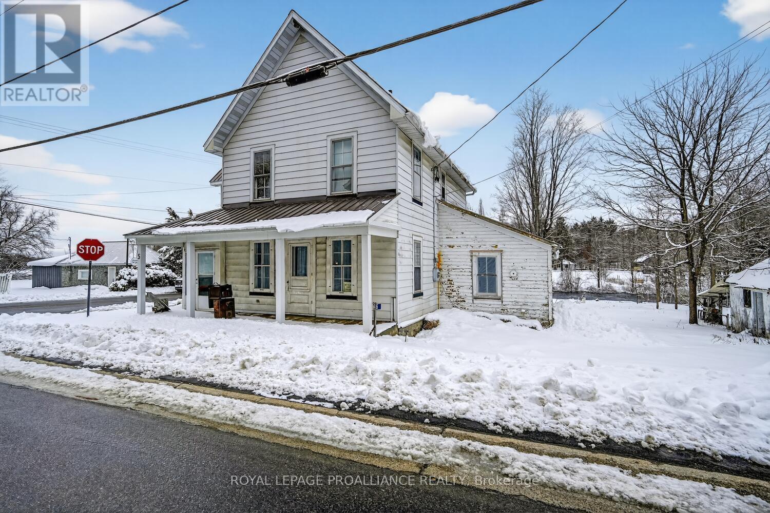 5 Water Street, North Grenville, Ontario  K0G 1S0 - Photo 2 - X12889790